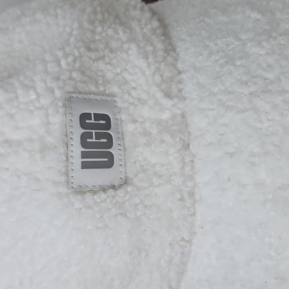 UGG White Sherpa Baseball Cap OS - Picture 2 of 7